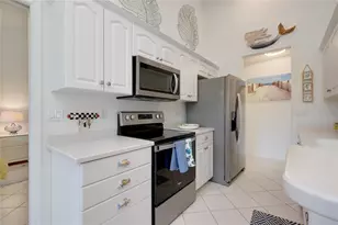 703 Casa Del Lago Way, Venice, FL 34292 - Photo 15