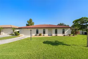 883 Shamrock Blvd, Venice, FL 34293 - Photo 1