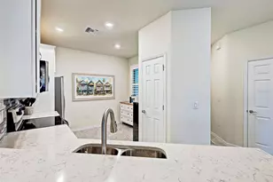 13884 Vadini St, Venice, FL 34293 - Photo 11