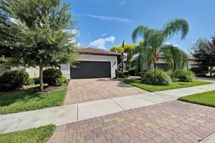 13884 Vadini St, Venice, FL 34293 - Photo 3