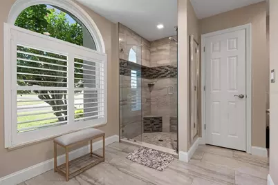 512 Warwick Drive, Venice, FL 34293 - Photo 43