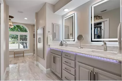 512 Warwick Drive, Venice, FL 34293 - Photo 37
