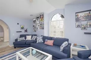1633 Ashland Pl, Venice, FL 34292 - Photo 9