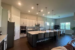 817 Seascape Pl, Sarasota, FL 34240 - Photo 3
