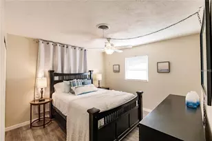 3716 Mundy Ridge Dr, Sarasota, FL 34233 - Photo 13