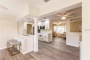 3716 Mundy Ridge Dr, Sarasota, FL 34233 - Photo 5
