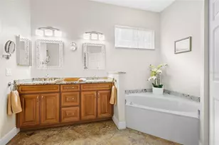 832 Tartan Dr, Venice, FL 34293 - Photo 23