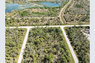14250 Hydrangea Avenue, Port Charlotte, FL 33953 - Photo 7