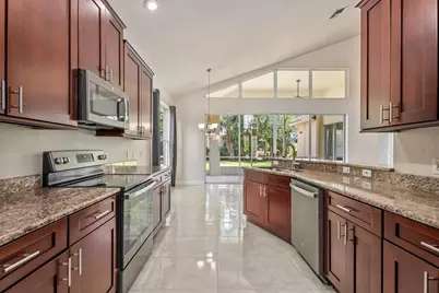 324 Langholm Drive, Venice, FL 34293 - Photo 3