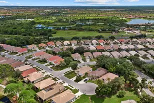 324 Langholm Dr, Venice, FL 34293 - Photo 57