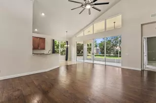 324 Langholm Dr, Venice, FL 34293 - Photo 13