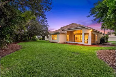 324 Langholm Drive, Venice, FL 34293 - Photo 5