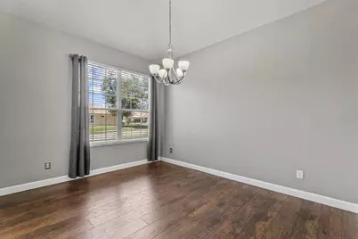 324 Langholm Drive, Venice, FL 34293 - Photo 11