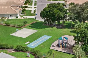 324 Langholm Dr, Venice, FL 34293 - Photo 43