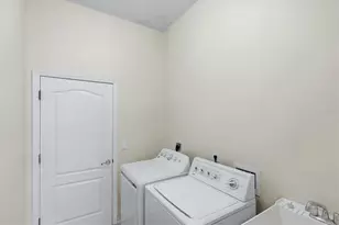 401 Marsh Creek Rd, Venice, FL 34292 - Photo 63