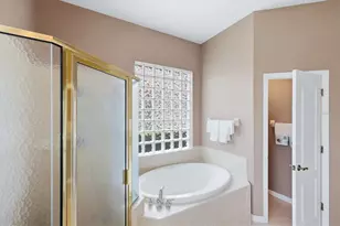 401 Marsh Creek Rd, Venice, FL 34292 - Photo 49