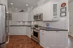 228 Vestavia Dr, Venice, FL 34292 - Photo 11