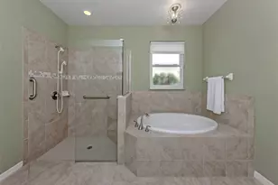 11670 Parrotfish St, Venice, FL 34292 - Photo 17