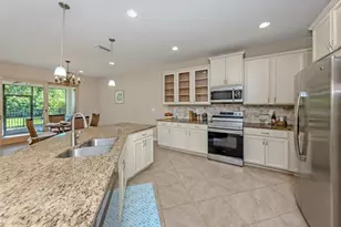 11670 Parrotfish St, Venice, FL 34292 - Photo 7