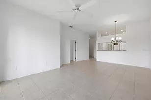 703 Triano Cir, Venice, FL 34292 - Photo 9