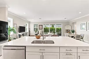 11390 Burgundy Dr, Venice, FL 34293 - Photo 11