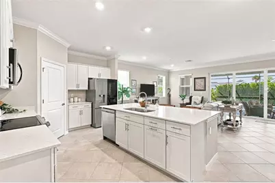 11390 Burgundy Drive, Venice, FL 34293 - Photo 9