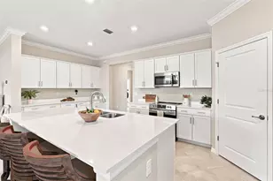 11390 Burgundy Dr, Venice, FL 34293 - Photo 13