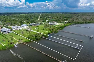 1115 Bayshore Dr, Englewood, FL 34223 - Photo 3