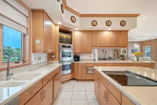 1115 Bayshore Dr, Englewood, FL 34223 - Photo 19