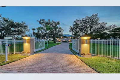 1115 Bayshore Drive, Englewood, FL 34223 - Photo 9