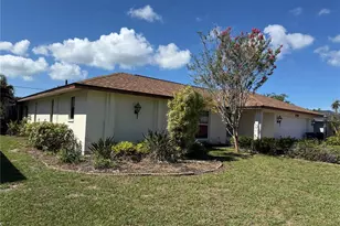 386 Pineview Dr, Venice, FL 34293 - Photo 3