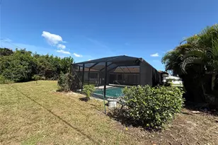 386 Pineview Dr, Venice, FL 34293 - Photo 31