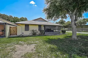 57 Sandstone Cir, Venice, FL 34293 - Photo 29
