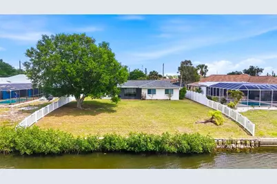 814 Ellicott Circle NW, Port Charlotte, FL 33952 - Photo 51