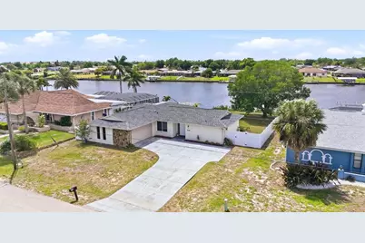 814 Ellicott Circle NW, Port Charlotte, FL 33952 - Photo 13