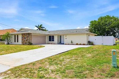 814 Ellicott Circle NW, Port Charlotte, FL 33952 - Photo 17