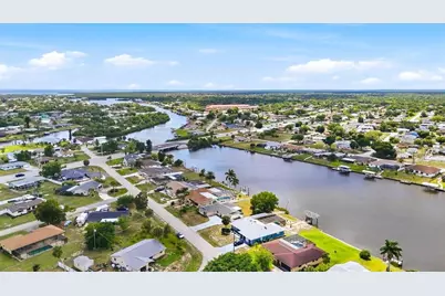814 Ellicott Circle NW, Port Charlotte, FL 33952 - Photo 3
