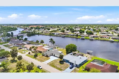 814 Ellicott Circle NW, Port Charlotte, FL 33952 - Photo 11