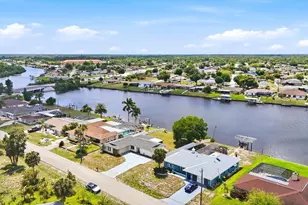 814 Ellicott Cir NW, Port Charlotte, FL 33952 - Photo 11
