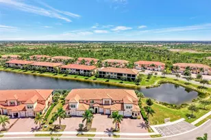 10212 Staggerbush Dr, Venice, FL 34293 - Photo 3