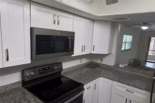 7219 Cloister Dr, Sarasota, FL 34231 - Photo 3