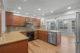 4018 Dyer Ln, Sarasota, FL 34232 - Photo 5