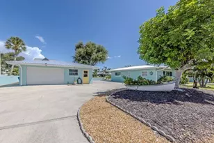 918 Gibbs Rd, Venice, FL 34285 - Photo 5