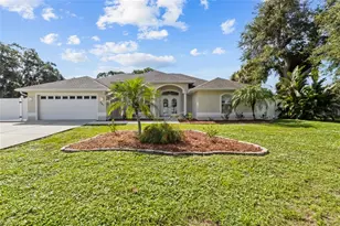 381 Foxglove Rd, Venice, FL 34293 - Photo 1