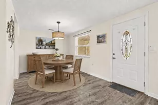 1317 Fir Ave, Venice, FL 34285 - Photo 5