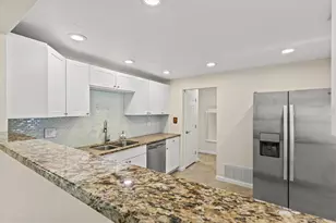 1317 Fir Ave, Venice, FL 34285 - Photo 13