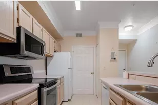 11490 Villa Grand, Fort Myers, FL 33913 - Photo 3
