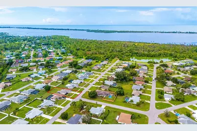 995 Bay Vista Boulevard, Englewood, FL 34223 - Photo 7
