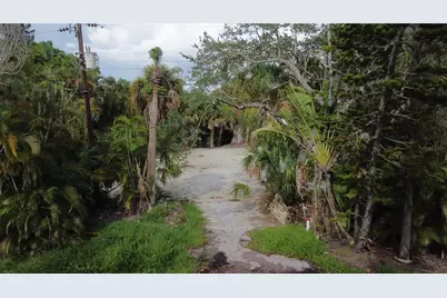 5323 Calle Florida, Sarasota, FL 34242 - Photo 9
