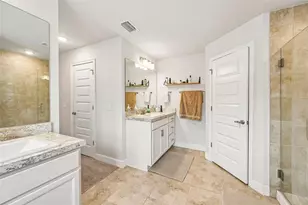 2718 N Chamberlain Blvd, North Port, FL 34286 - Photo 15